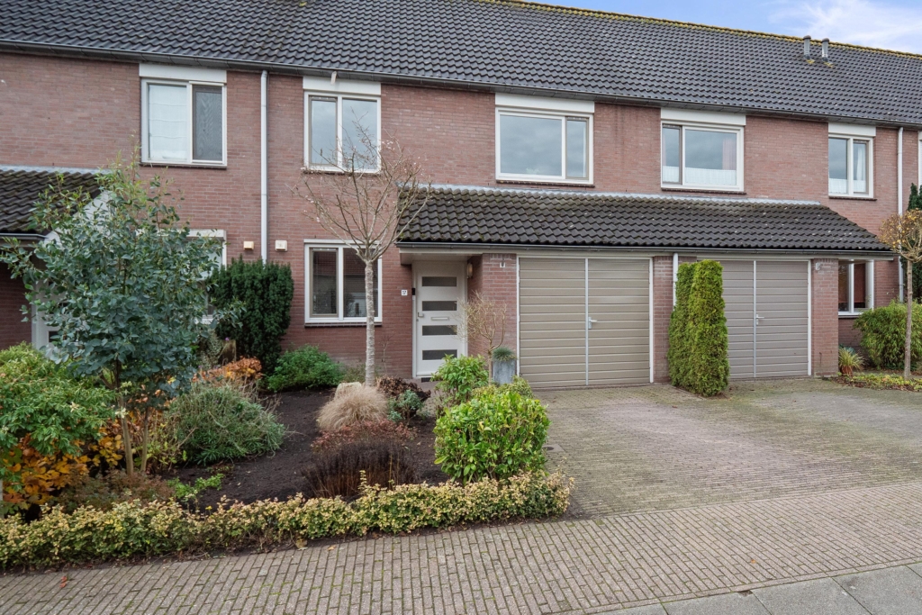 Tussenwoning te koop: Walstrostraat 17, De Vughtse Hoeven Vught