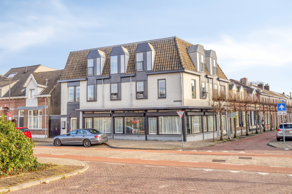 Studio for sale: Stationsstraat 28F, Centrum Vught