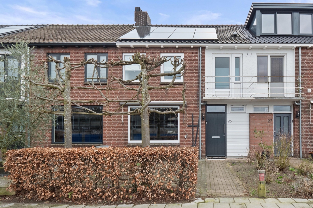 Tussenwoning te koop: Spoorlaan 26, Voorburg en omgeving Vught
