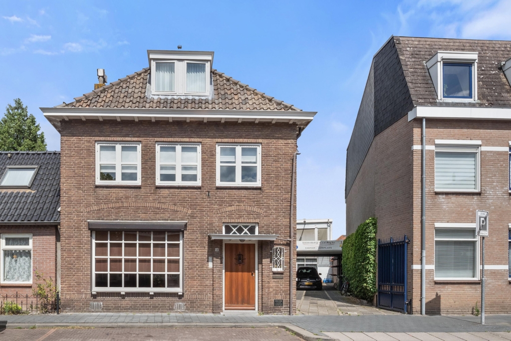 Semi-detached for sale: Koestraat 14, Centrum Vught